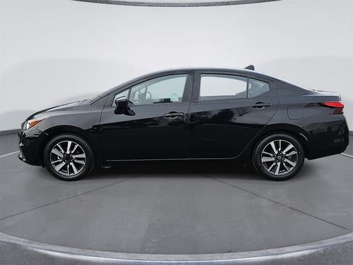 2021 Nissan Versa 1.6 SV