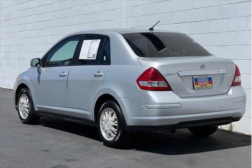 2009 Nissan Versa 1.8 S