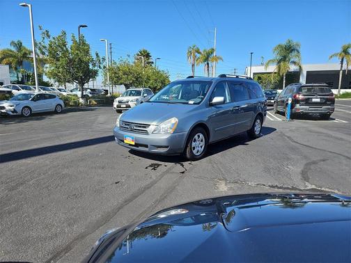 2008 Kia Sedona LX