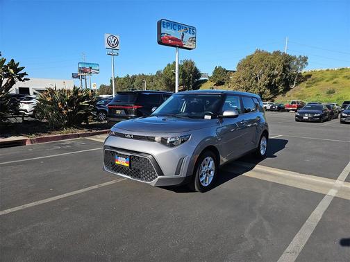 2023 Kia Soul LX