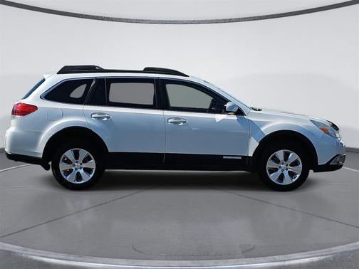 2011 Subaru Outback 3.6 R Limited