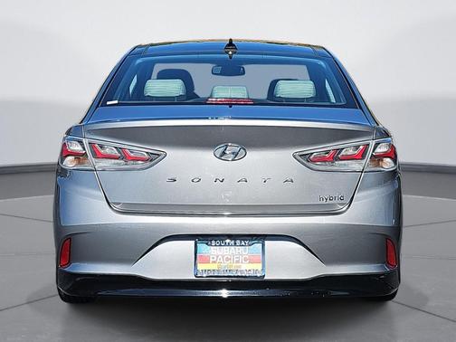 2018 Hyundai SONATA Hybrid Limited