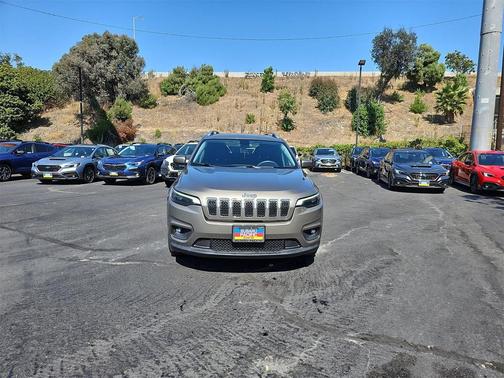 2019 Jeep Cherokee Latitude