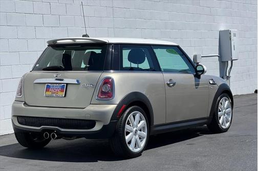 2010 MINI Cooper S Base
