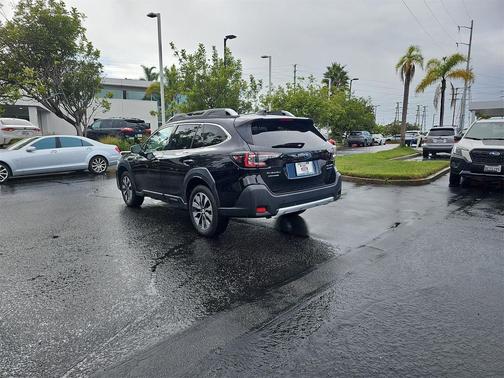 2023 Subaru Outback Touring XT