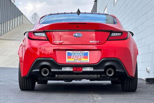 2025 Subaru BRZ tS