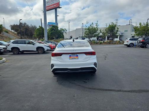 2023 Kia Forte LXS