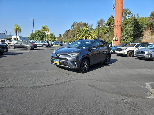 2017 Toyota RAV4 SE