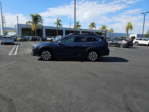 2023 Subaru Outback Touring XT