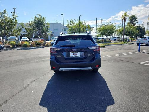 2023 Subaru Outback Touring XT