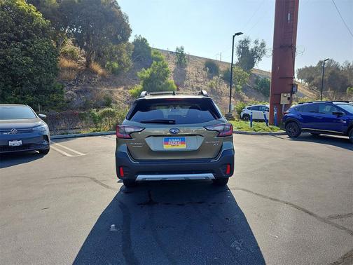 2022 Subaru Outback Limited XT