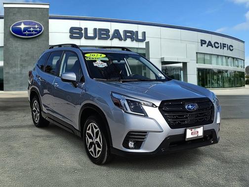 2024 Subaru Forester Premium