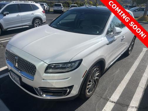 2019 Lincoln Nautilus Reserve