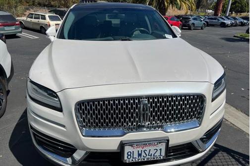 2019 Lincoln Nautilus Reserve