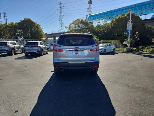 2023 Subaru Ascent Premium 7-Passenger