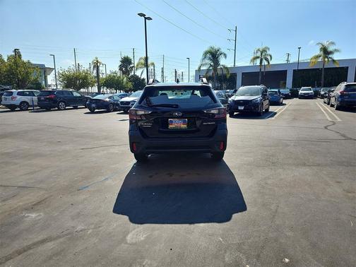 2021 Subaru Outback Base