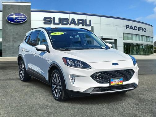 2020 Ford Escape Titanium