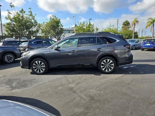 2023 Subaru Outback Touring XT