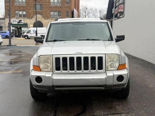 2006 Jeep Commander Base