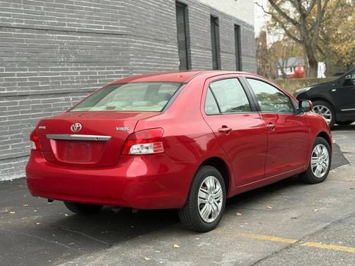 2009 Toyota Yaris S