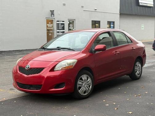 2009 Toyota Yaris S