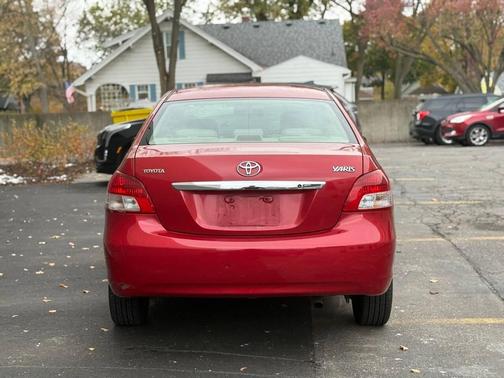 2009 Toyota Yaris S