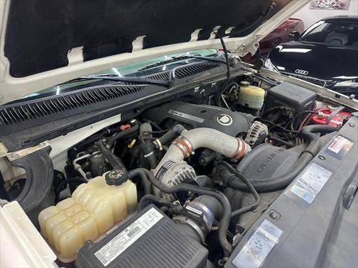 2002 Cadillac Escalade Base