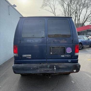 2011 Ford E350 Super Duty Cargo