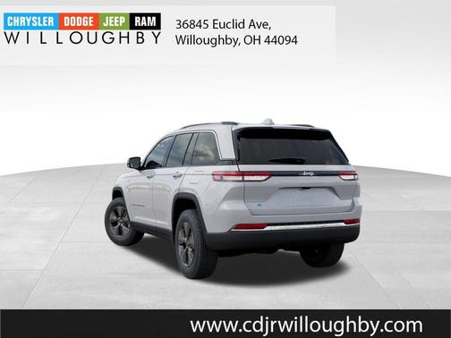 Bright White Clearcoat 2025 Jeep Grand Cherokee 4xe Base