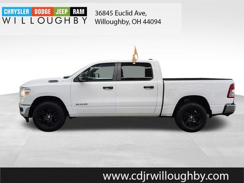 Bright White Clearcoat 2023 RAM 1500 Big Horn