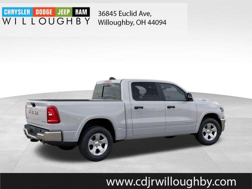 Bright White Clearcoat 2026 RAM 1500 Big Horn/Lone Star
