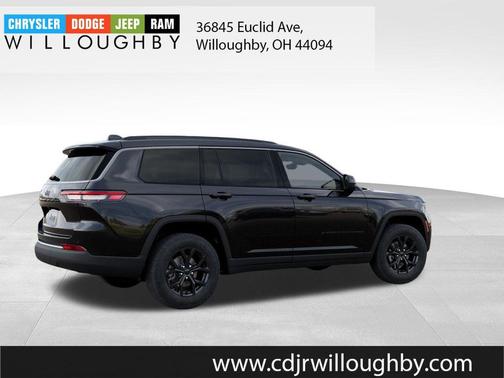 Diamond Black 2026 Jeep Grand Cherokee L Laredo