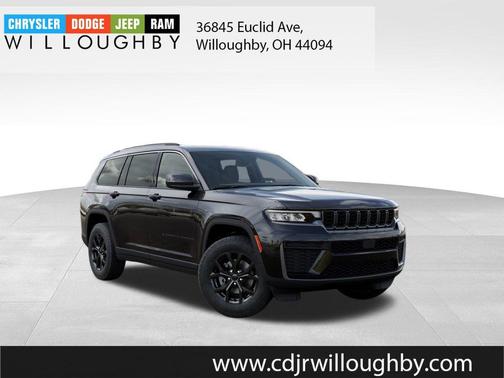Diamond Black 2026 Jeep Grand Cherokee L Laredo