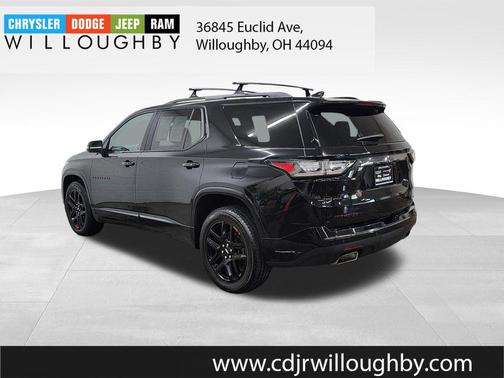 Mosaic Black Metallic 2021 Chevrolet Traverse Premier