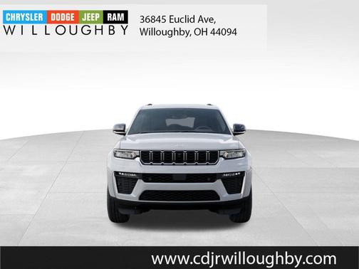Bright White Clearcoat 2026 Jeep Grand Cherokee Limited