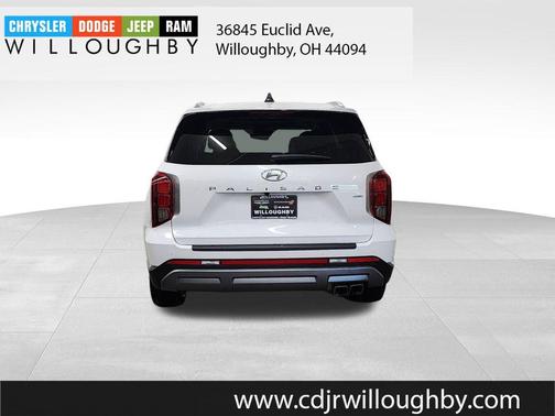Hyper White 2023 Hyundai PALISADE Limited