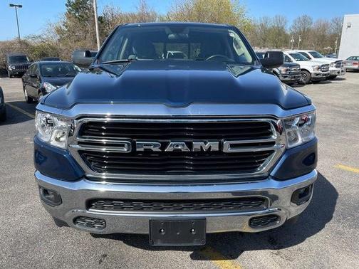 Photo 2 of 33 of 2020 RAM 1500 Big Horn