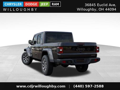 Black Clearcoat 2026 Jeep Gladiator Sport