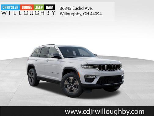 Bright White Clearcoat 2025 Jeep Grand Cherokee 4xe Base
