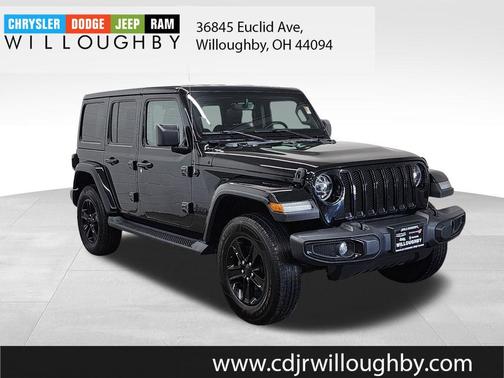 Black Clearcoat 2021 Jeep Wrangler Unlimited Sahara Altitude