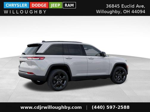Bright White Clearcoat 2026 Jeep Grand Cherokee Limited