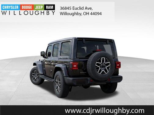 Black Clearcoat 2025 Jeep Wrangler Sahara