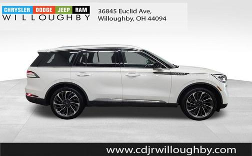 White 2021 Lincoln Aviator Reserve AWD
