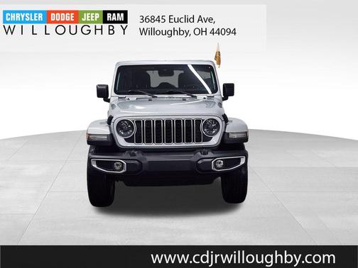 Silver Zynith Clearcoat 2024 Jeep Wrangler Sahara