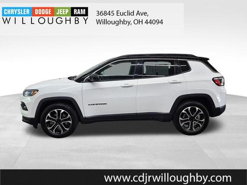 Bright White Clearcoat 2023 Jeep Compass Limited