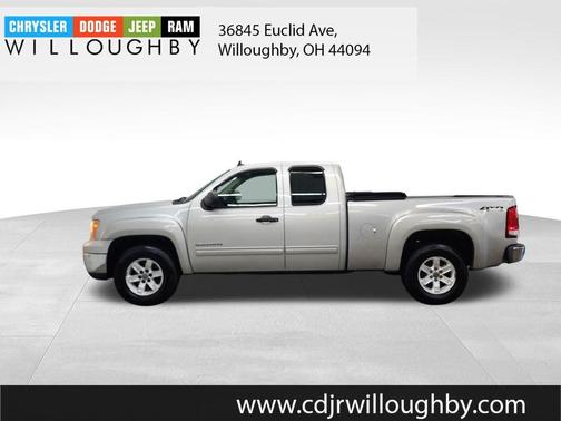 Sheer Silver Metallic 2010 GMC Sierra 1500 SLE