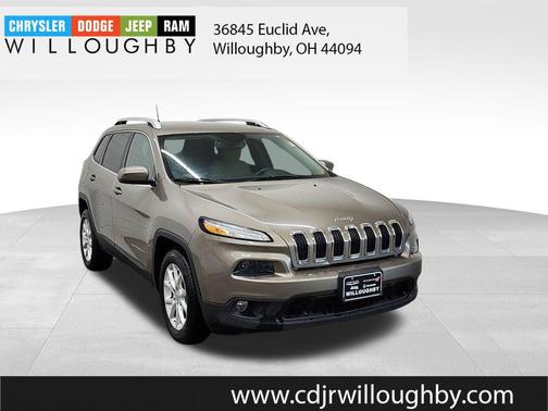Light Brownstone Pearlcoat 2016 Jeep Cherokee Latitude