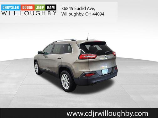 Light Brownstone Pearlcoat 2016 Jeep Cherokee Latitude