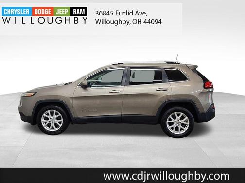 Light Brownstone Pearlcoat 2016 Jeep Cherokee Latitude