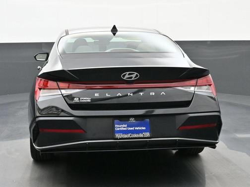 2025 Hyundai ELANTRA SEL